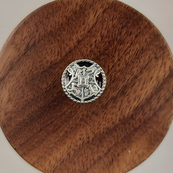 925 Silver Harry Potter Hogwarts Charm - Picture 3 of 9